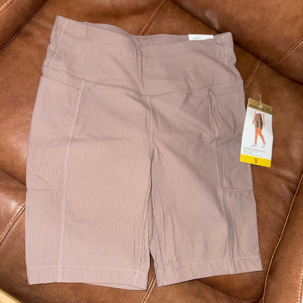 Mondetta | High-Rise Ribbed Biker Shorts — Mauve